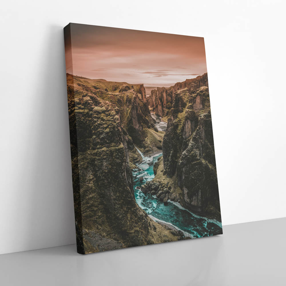 Tablou Canvas - Through the Canyon