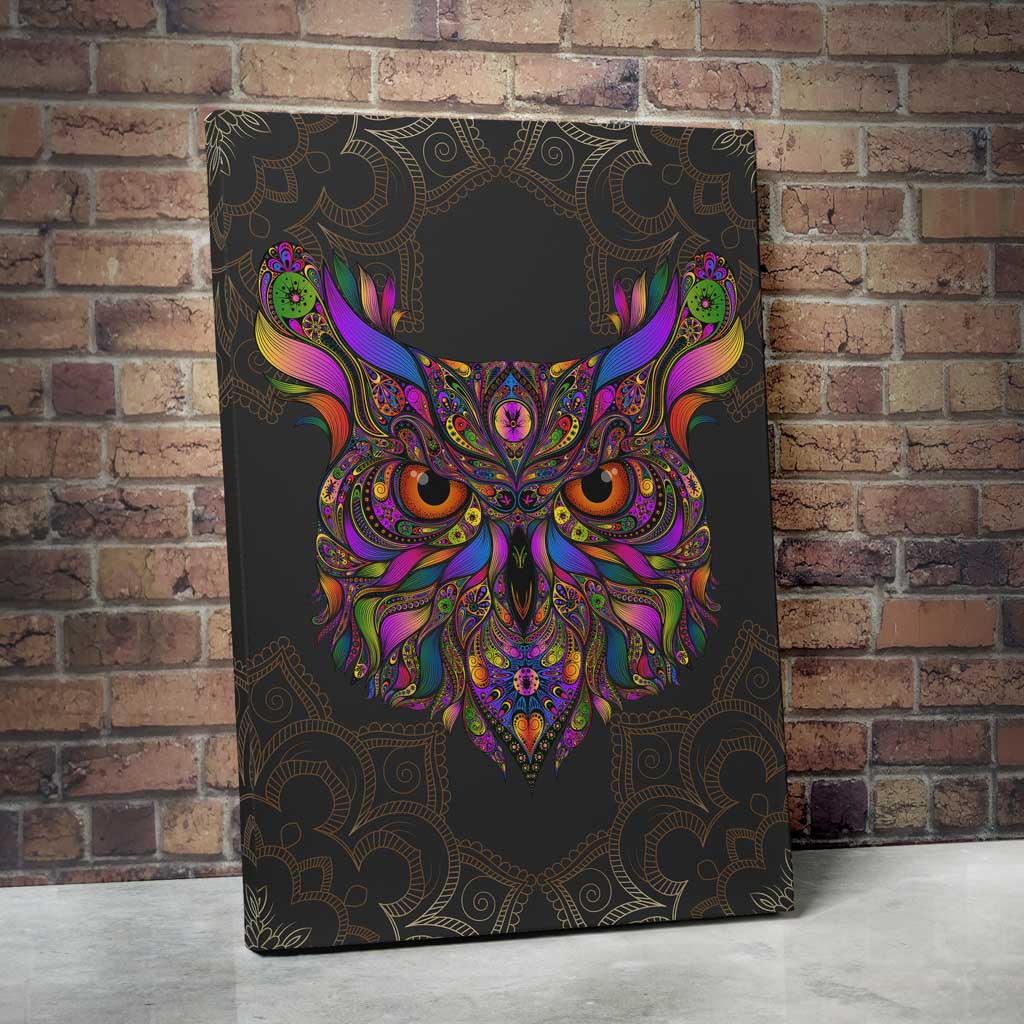 Tablou Canvas - Rainbow Owl